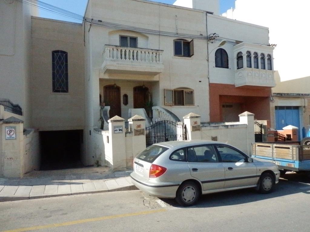 Black Gold Private Msida